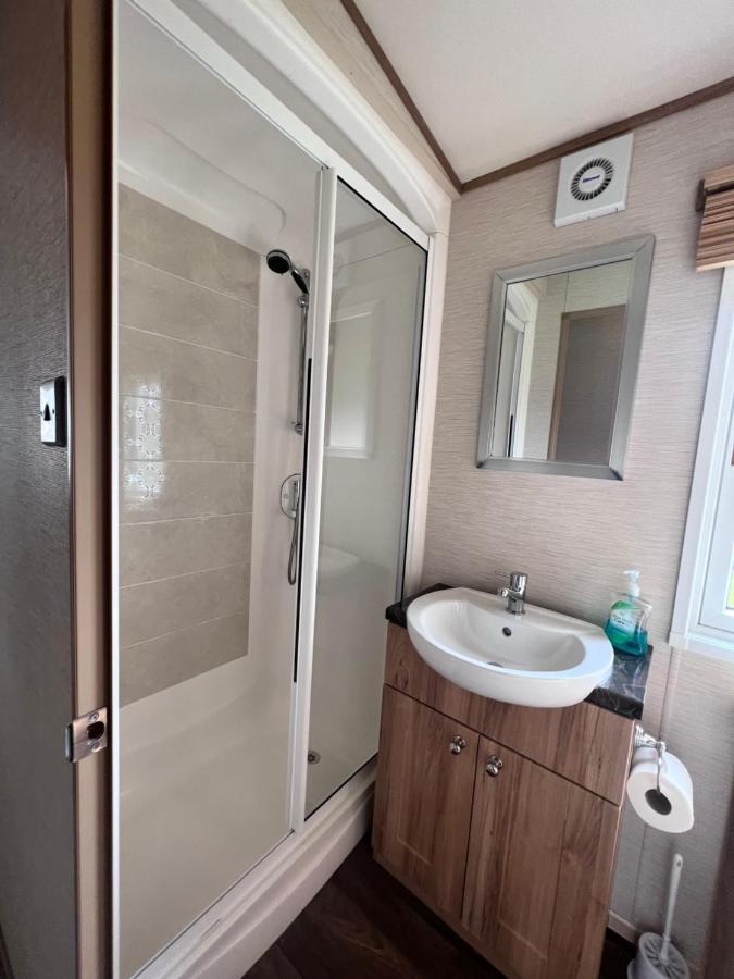 Norfolk Caravan Staycation Pet Friendly Belton with Browston 외부 사진